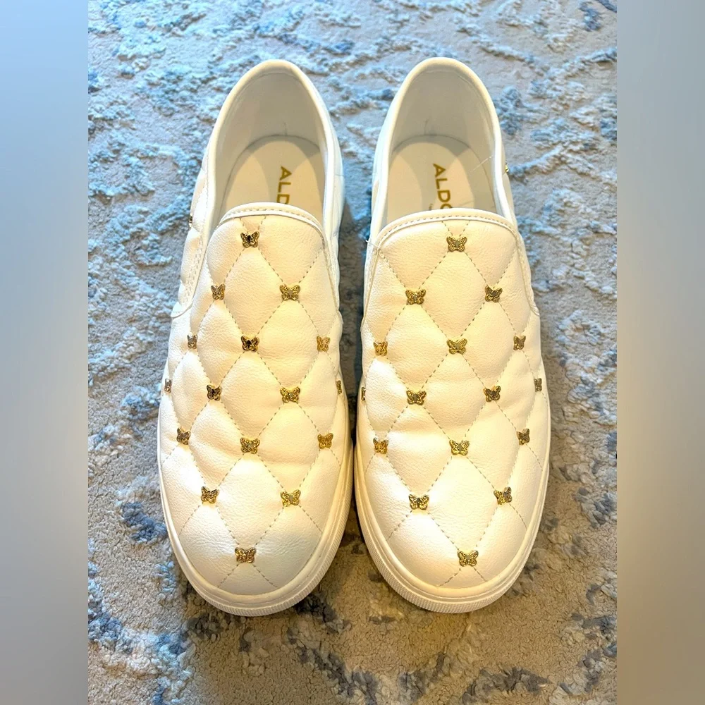Aldo Shoes cream with gold butterflies - Picture 1 of 4